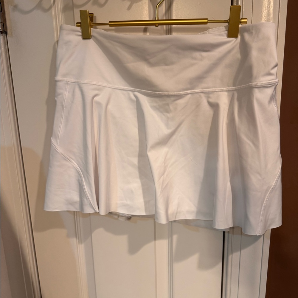 Athleta- White Ace tennis skort 13.5"